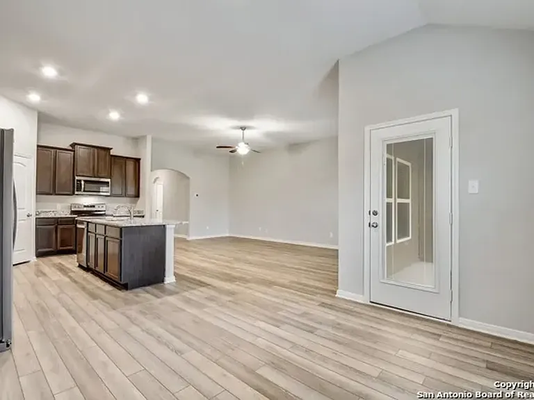 9330 Bennett Frst — Photo 11