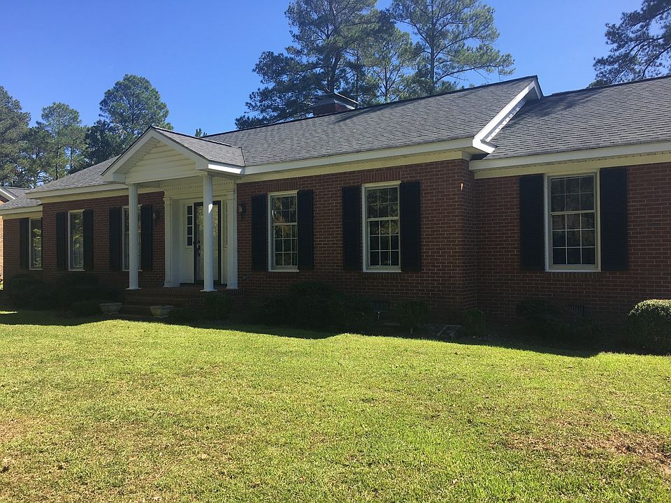 1st image of 240 S Hillcrest Dr