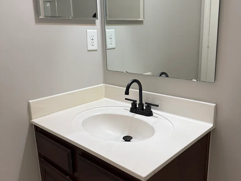 101 Silverspring Pl — Photo 37