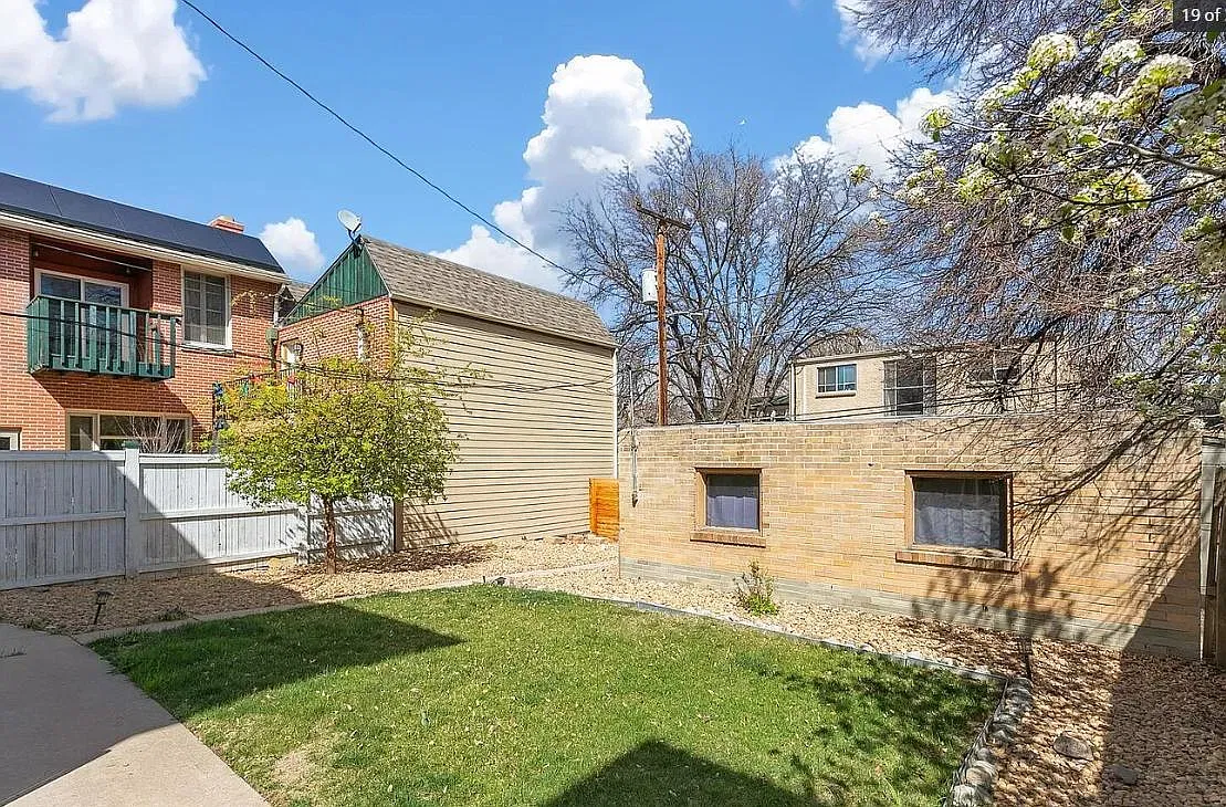 1320 N Saint Paul St — Photo 3