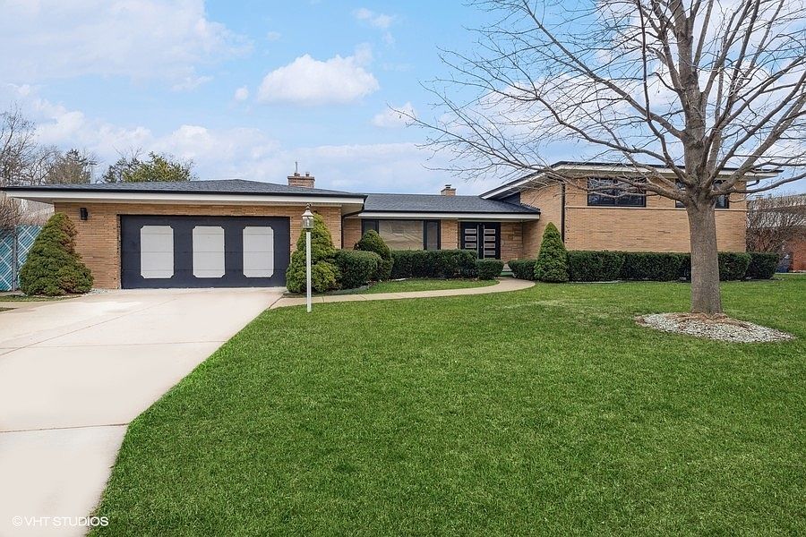 1st image of 1319 Shagbark Dr
