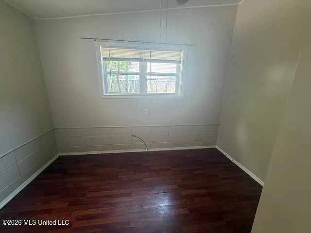 189 Saint George Ave — Photo 6