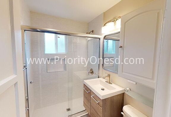 4th image of 4768 Bermuda Ave