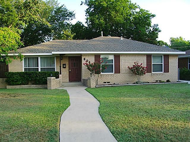 1st image of 604 Nottingham Dr