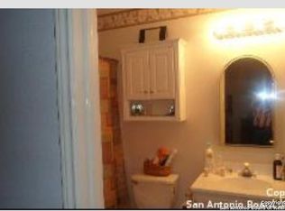 20033 Oil St, Somerset, TX 78069