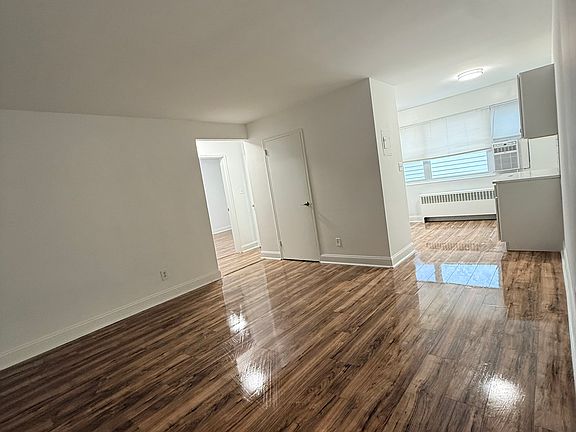 5th image of 1712 21st Rd N APT 10