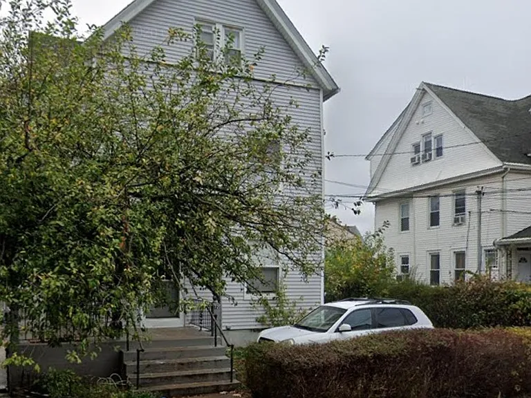 76 Dwight St — Photo 11