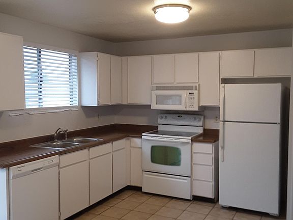 2nd image of 5004 W Sun Drop Cir