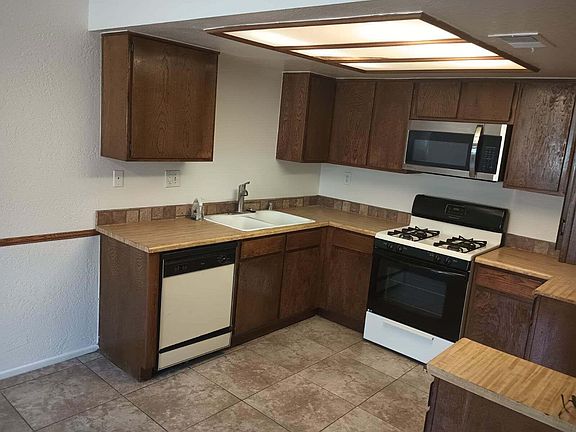 3rd image of 1845 E Avenue J4 APT 5