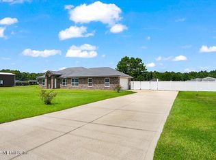 53347 Clear Lake Dr, Callahan, FL 32011