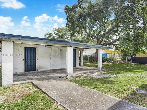 5th image of 6535 NW 6th Ave
