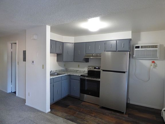 2nd image of 1968 McCall Pl #2