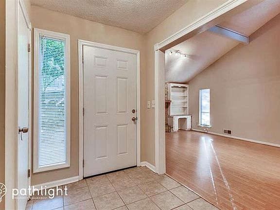 2nd image of 6580 Oakwood Dr