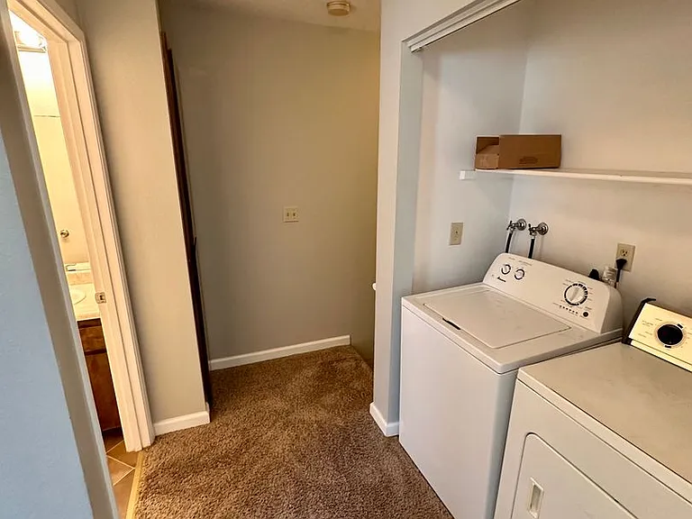 734 Lake Blvd — Photo 4