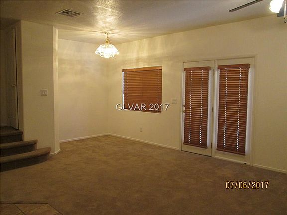 Doors to patio/large yard