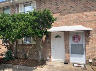 109 River Point Dr APT C, Destrehan, LA 70047