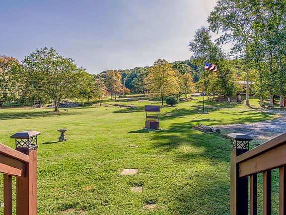 3rd image of 3155 Bryan Rd