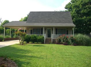 116 W Patterson Ave, Liberty, NC 27298