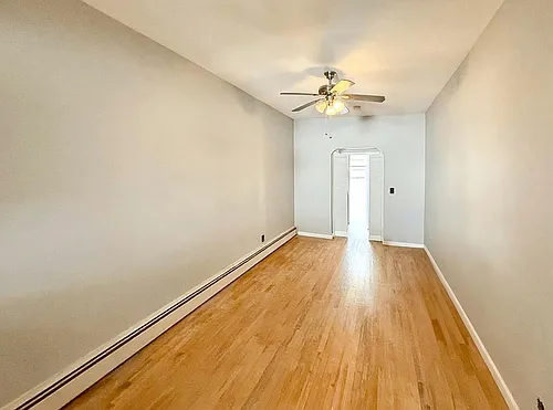 537 Park Ave #4 Photo 1