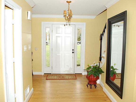 3rd image of 5031 Prestwick Dr