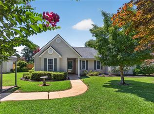 119 Sycamore Ln, Walhalla, SC 29691