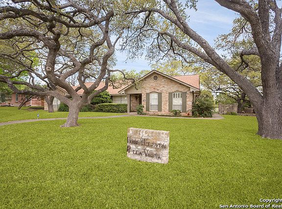3rd image of 411 Rilla Vista Dr