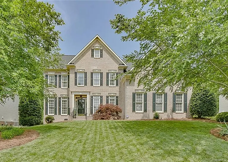 2531 Arden Gate Ln — Photo 1