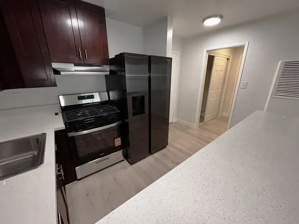430 S Mariposa Ave, Los Angeles, CA 90020