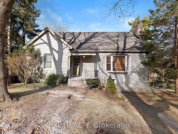2nd image of 2052 York Rd
