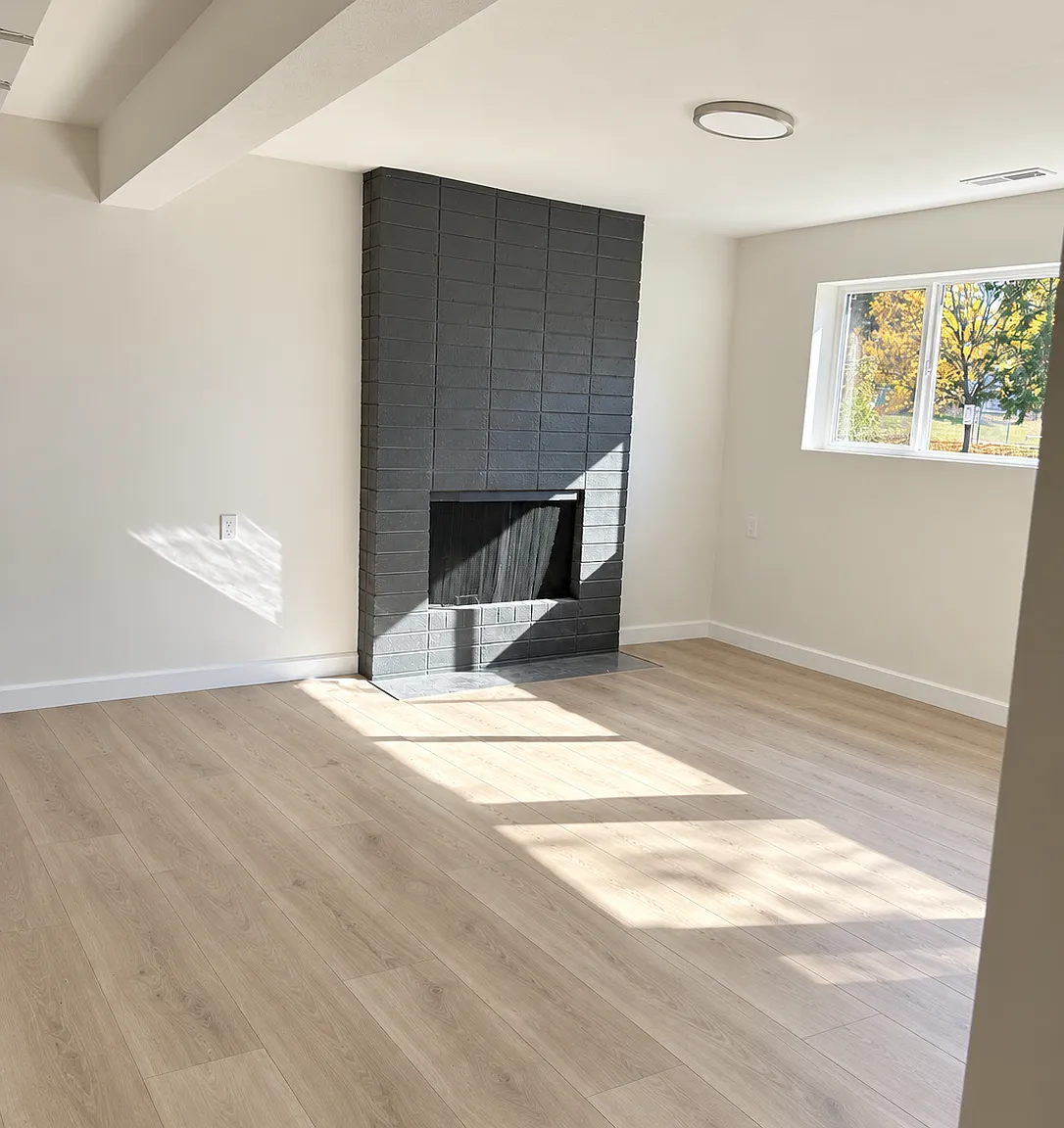 1 bed, 870 sqft, $2,050 — Photo 1