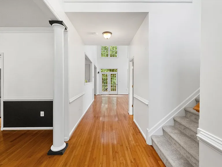 4107 Lakeview Pkwy — Photo 8
