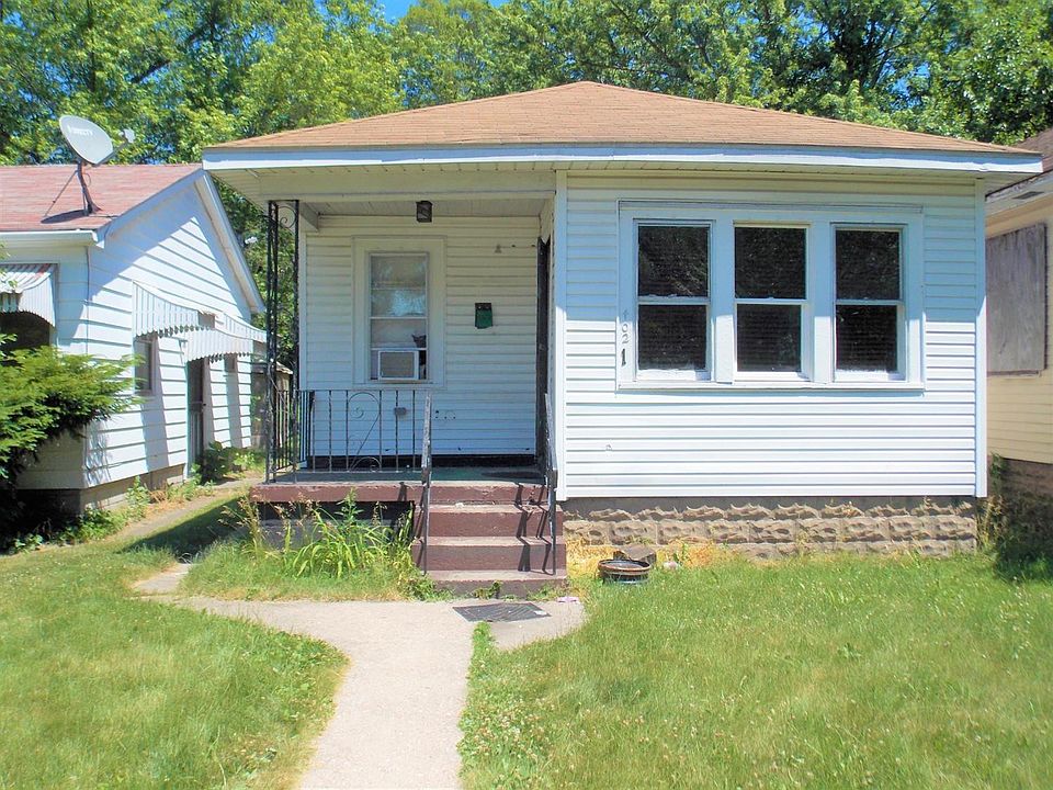 1st image of 4021 E Maryland St