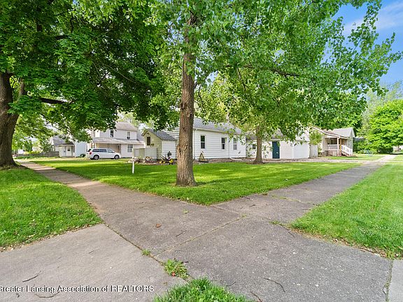 4th image of 600 S Church St