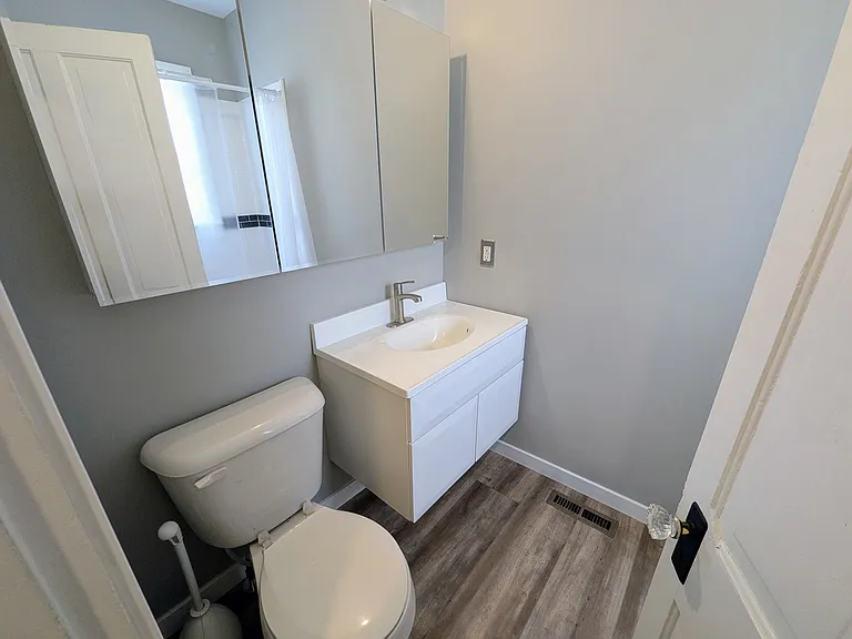 72 Maria Ave — Photo 18