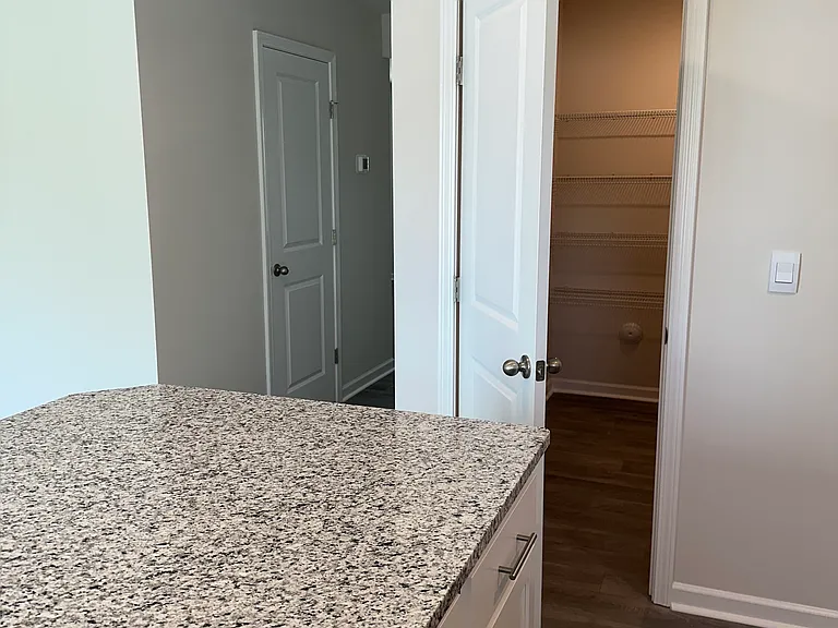 4101 Laurel Ridge Dr #G — Photo 10