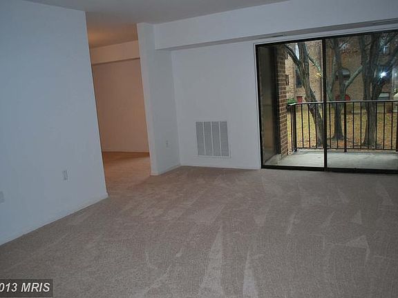 2nd image of 18 Silverwood Cir APT 5
