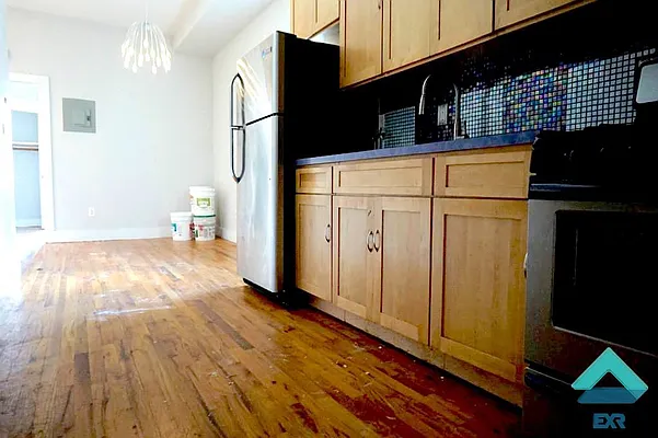 Rented by EXR | media 1