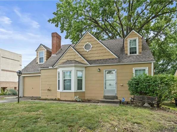 6429 Charlotte St, Kansas City, MO 64131