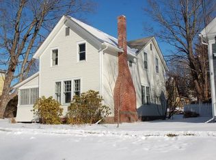 10 Carver St, Brandon, VT 05733