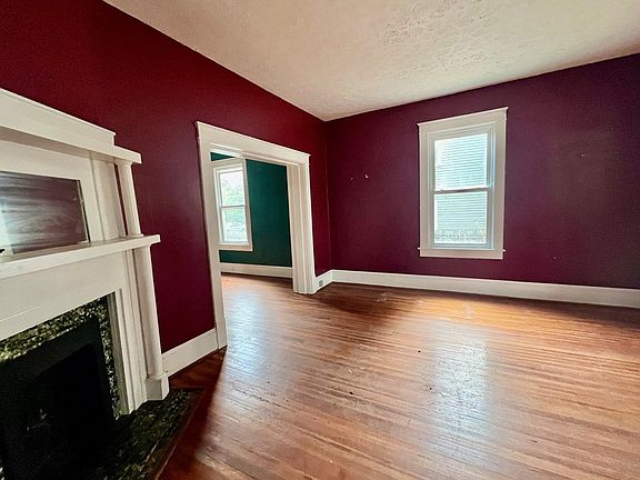 2nd image of 735 Marshall Ave