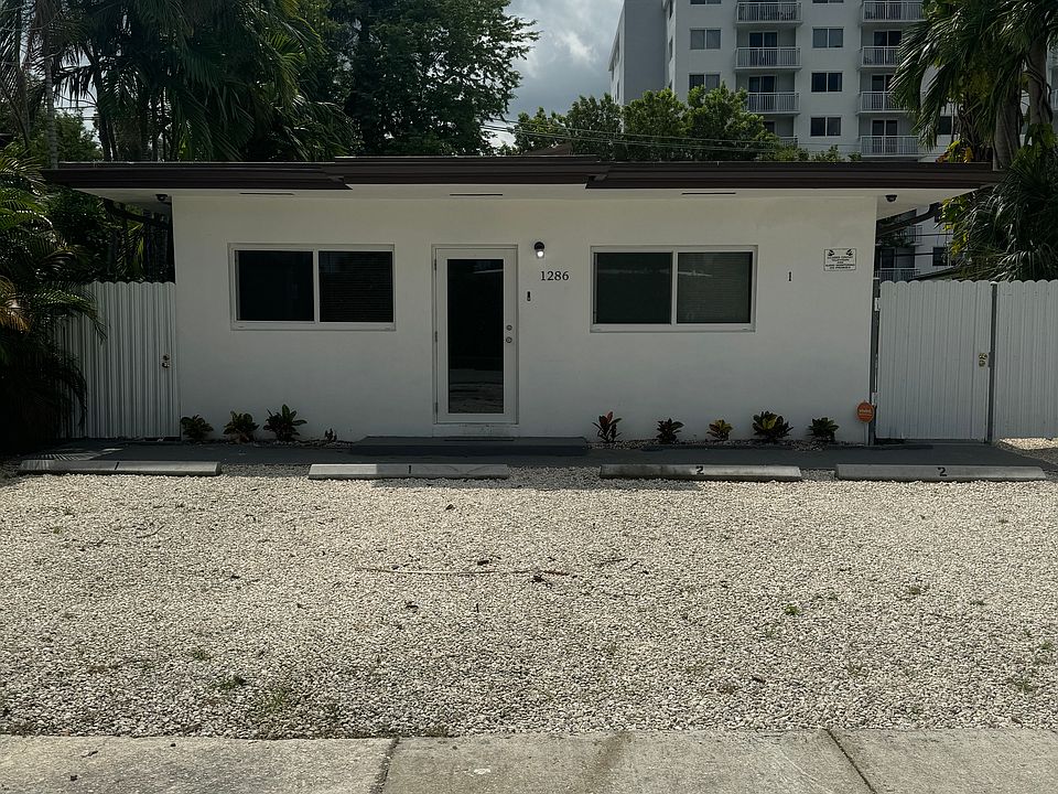 1st image of 1286 NE 109th St #2