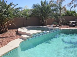 909 E Indian Wells Pl, Chandler, AZ 85249