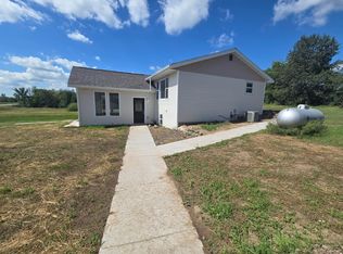 8486 Cable Rd, Little Falls, MN 56345