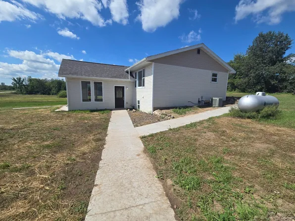 8486 Cable Rd, Little Falls, MN 56345