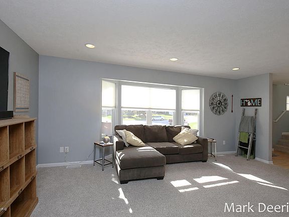 5th image of 895 Pendleton Dr NE