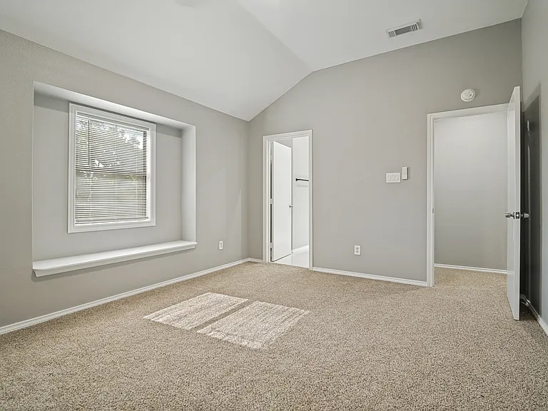 2700 Cornell Dr — Photo 21