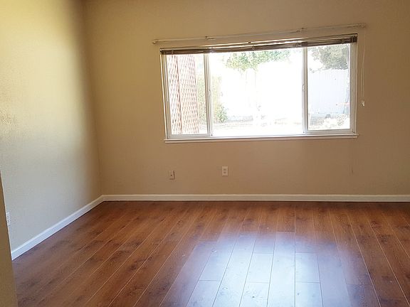 3rd image of 5088 Valpey Park Ave