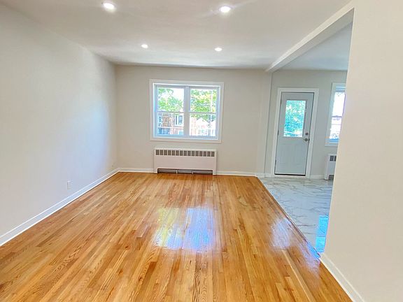 3rd image of 813 Calhoun Ave #D