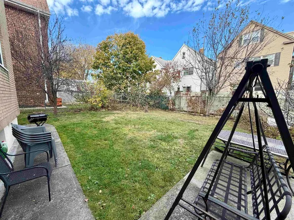 77 West 50th Street image 16 of 16