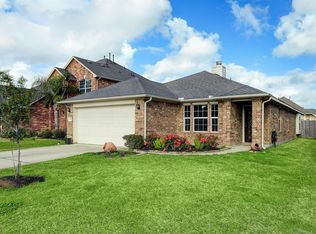5023 Bay Ln, Bacliff, TX 77518